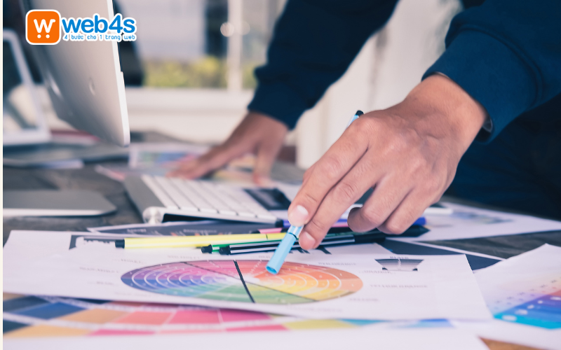 Thiết kế giao diện website b&aacute;n đồ điện tử hấp dẫn